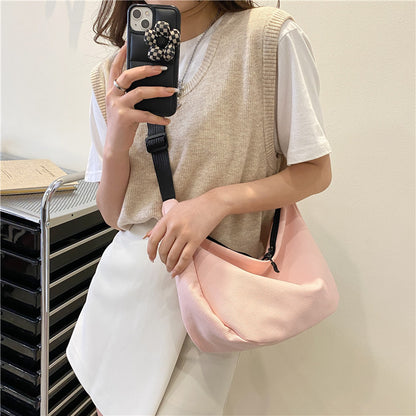 Spring And Summer Feeling Bag New Trendy Fashion Messenger Bag Simple Armpit Women's Bag Ins Girl Casual Bag