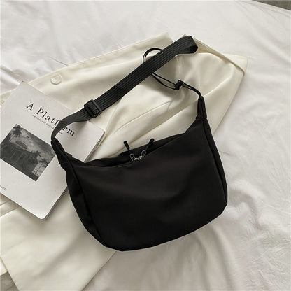 Spring And Summer Feeling Bag New Trendy Fashion Messenger Bag Simple Armpit Women's Bag Ins Girl Casual Bag